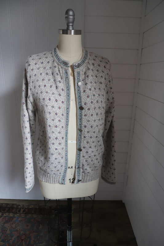 Vintage Eddie Bauer wool blend cardigan size M