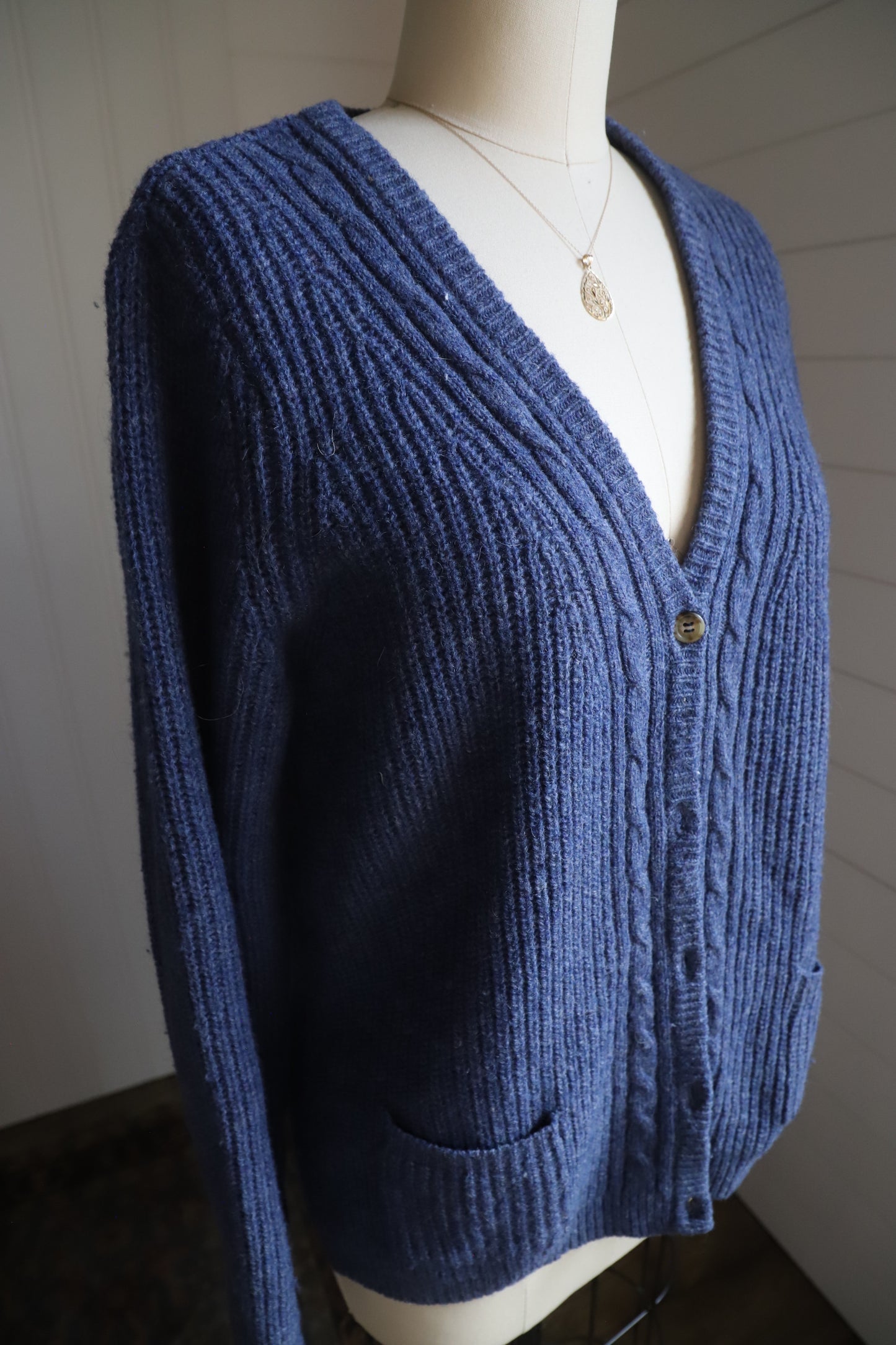100% wool Appleseeds cardigan size L (oversized)