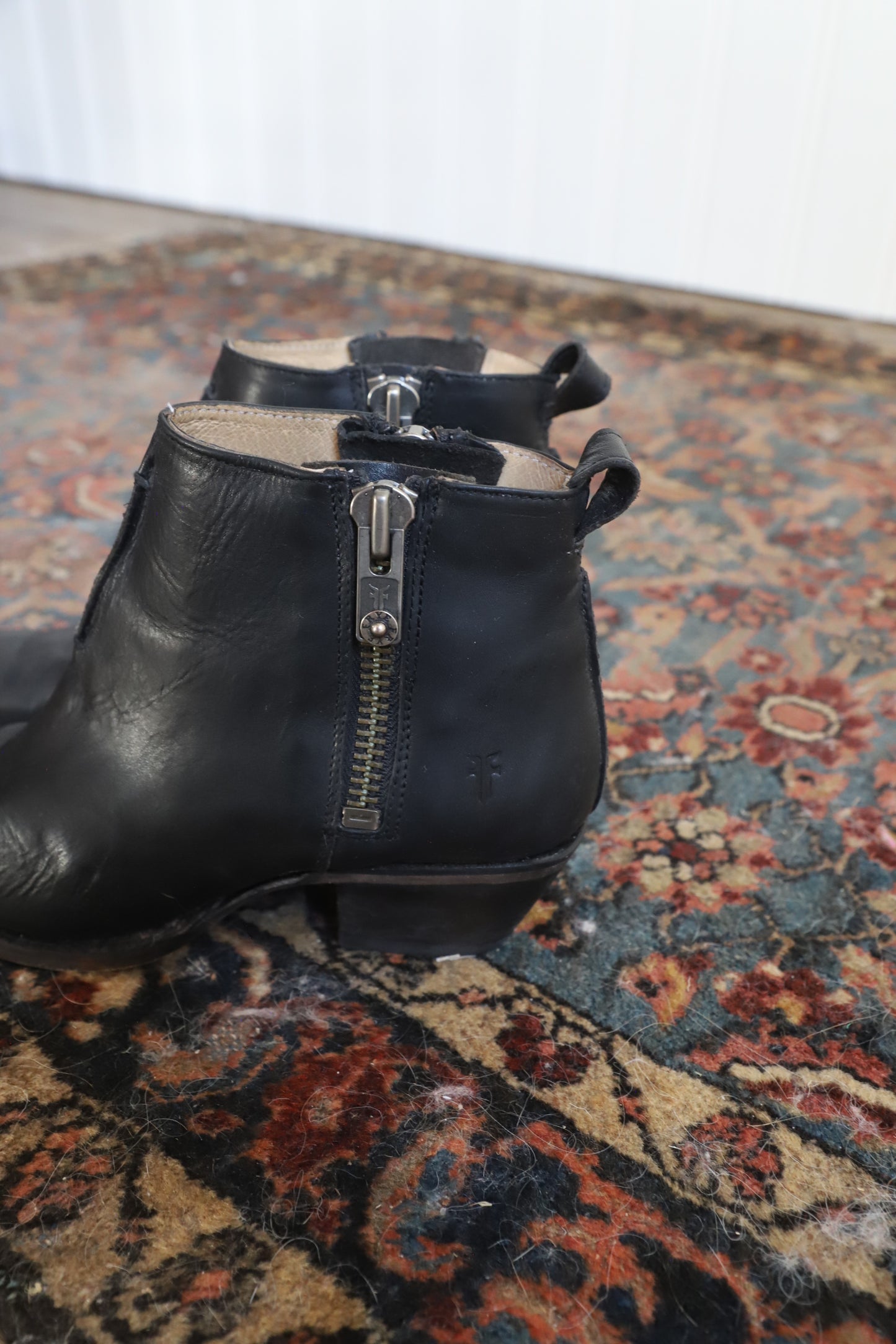 Frye Sacha Moto Short boots size 8