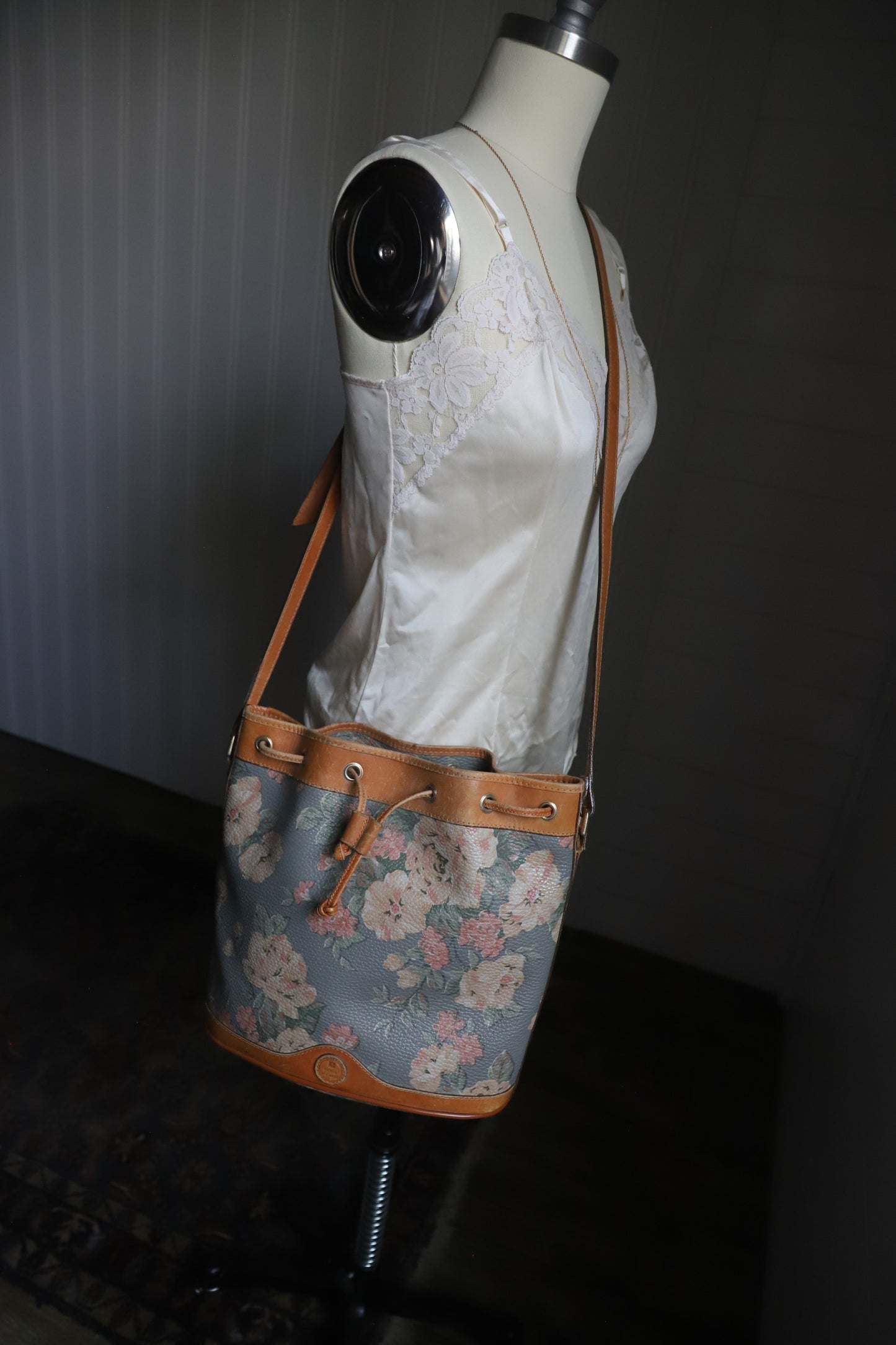 Pierre Balmain vintage 90’s floral bag
