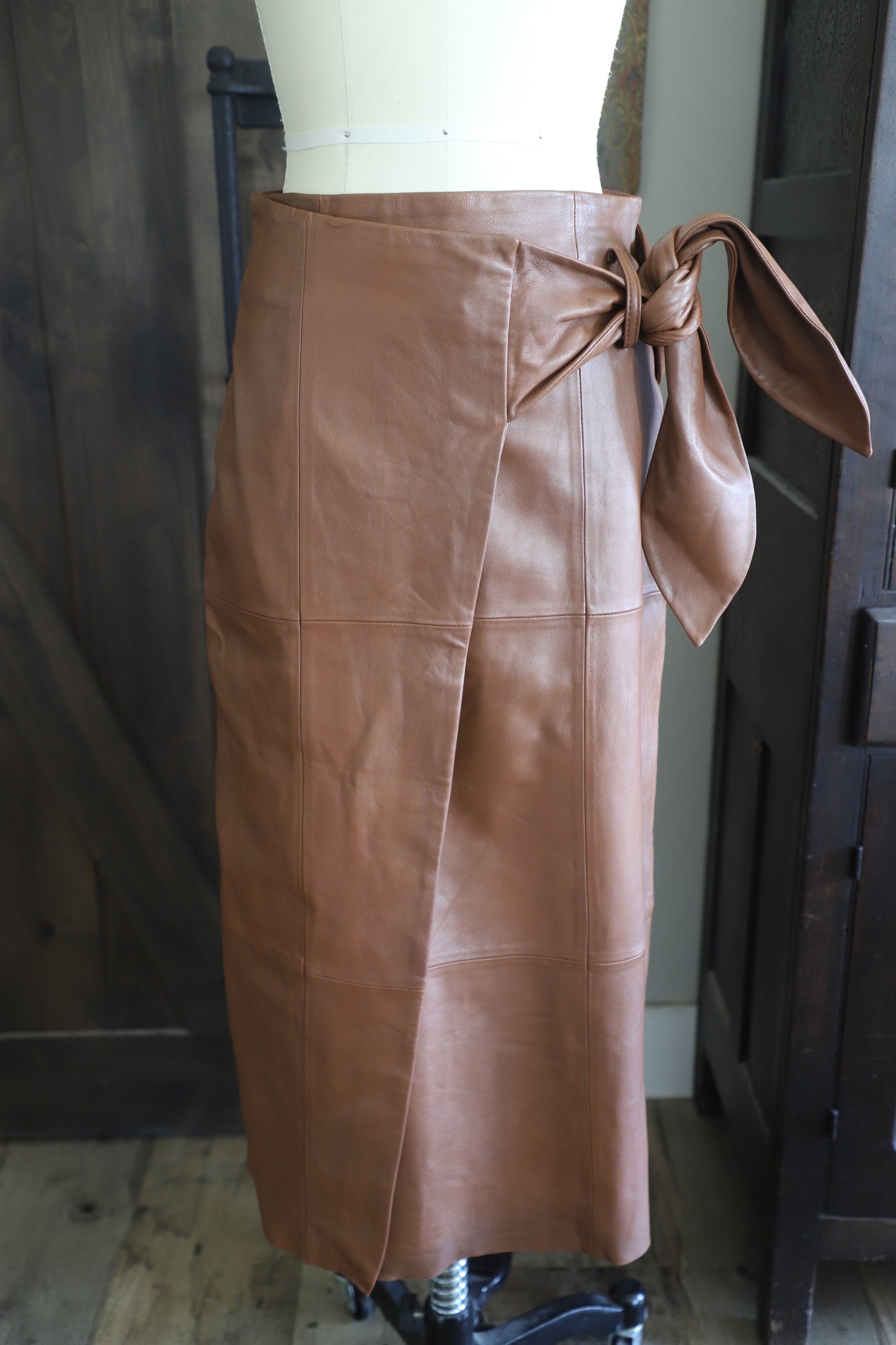 Antonio Melani real leather skirt size S