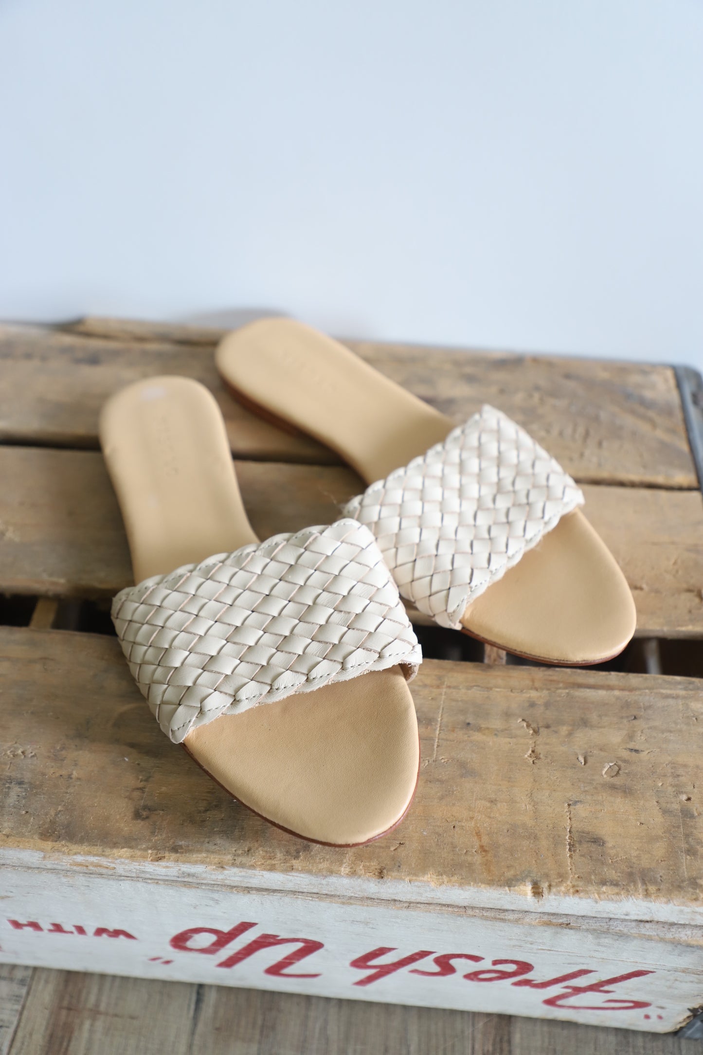 Nisolo woven sandals, 8.5