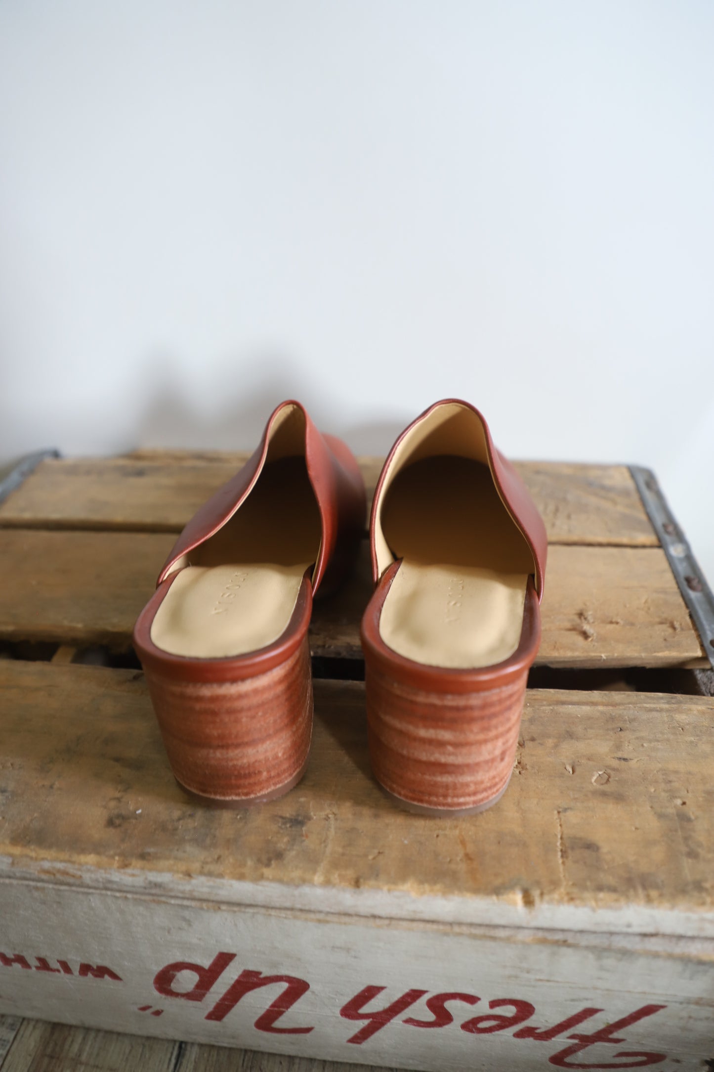 Nisolo mules size 6.5