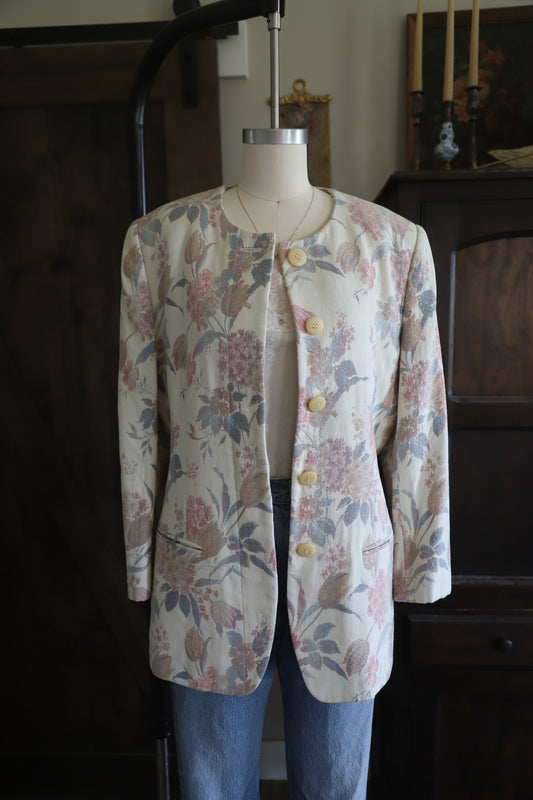 Vintage Burberry floral blazer (see description for size)