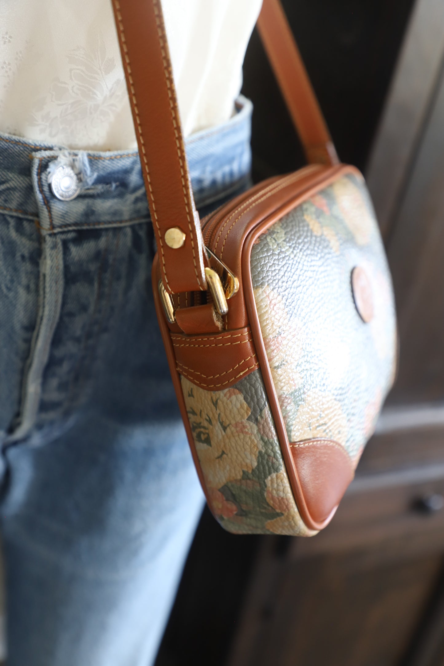 Vintage 90’s Pierre Balmain floral leather crossbody