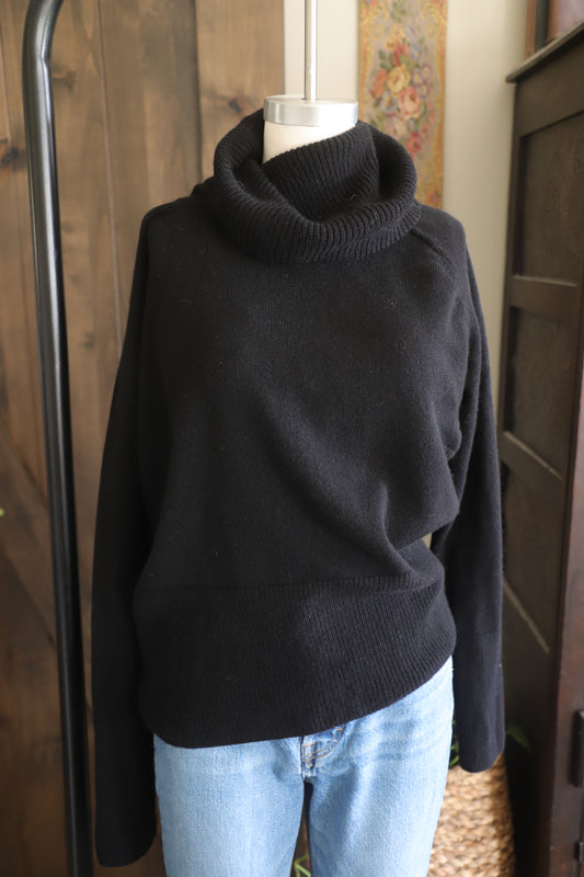 Athleta wool/cashmere sweater size small