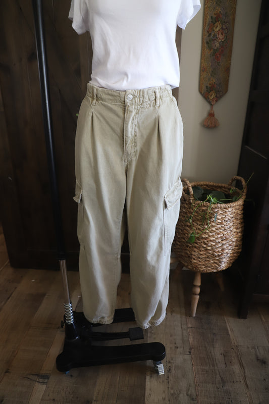 Free People cargo size 10